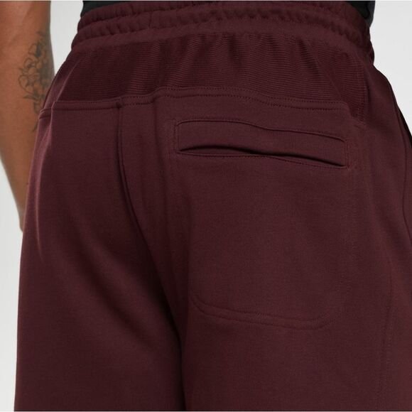 Gymshark Rest Day‎ Essentials Shorts Size Small Rich Maroon NWT in Packaging - Picture 5 of 8